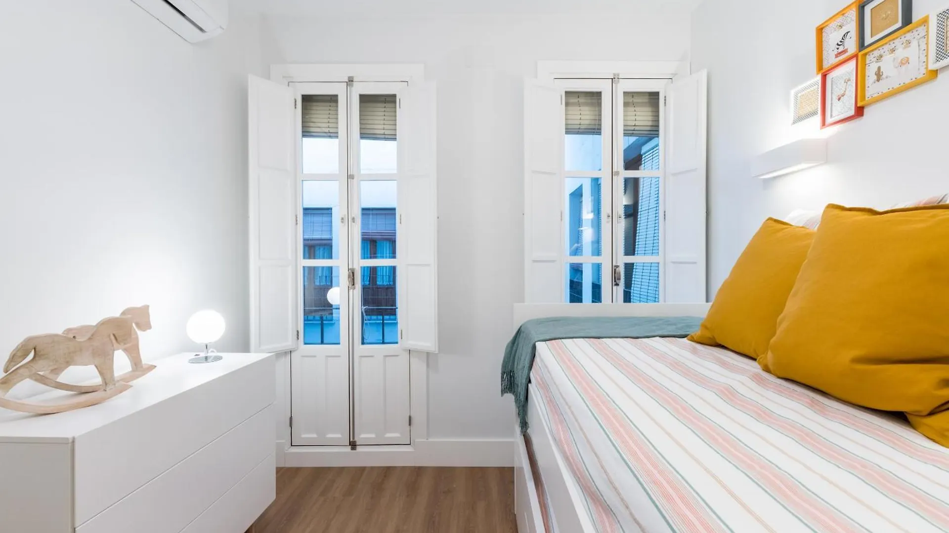 Duplex De Lujo Junto A La Catedral Terraza Privada Con Vistas A La Giralda Apartment Seville 0*,
