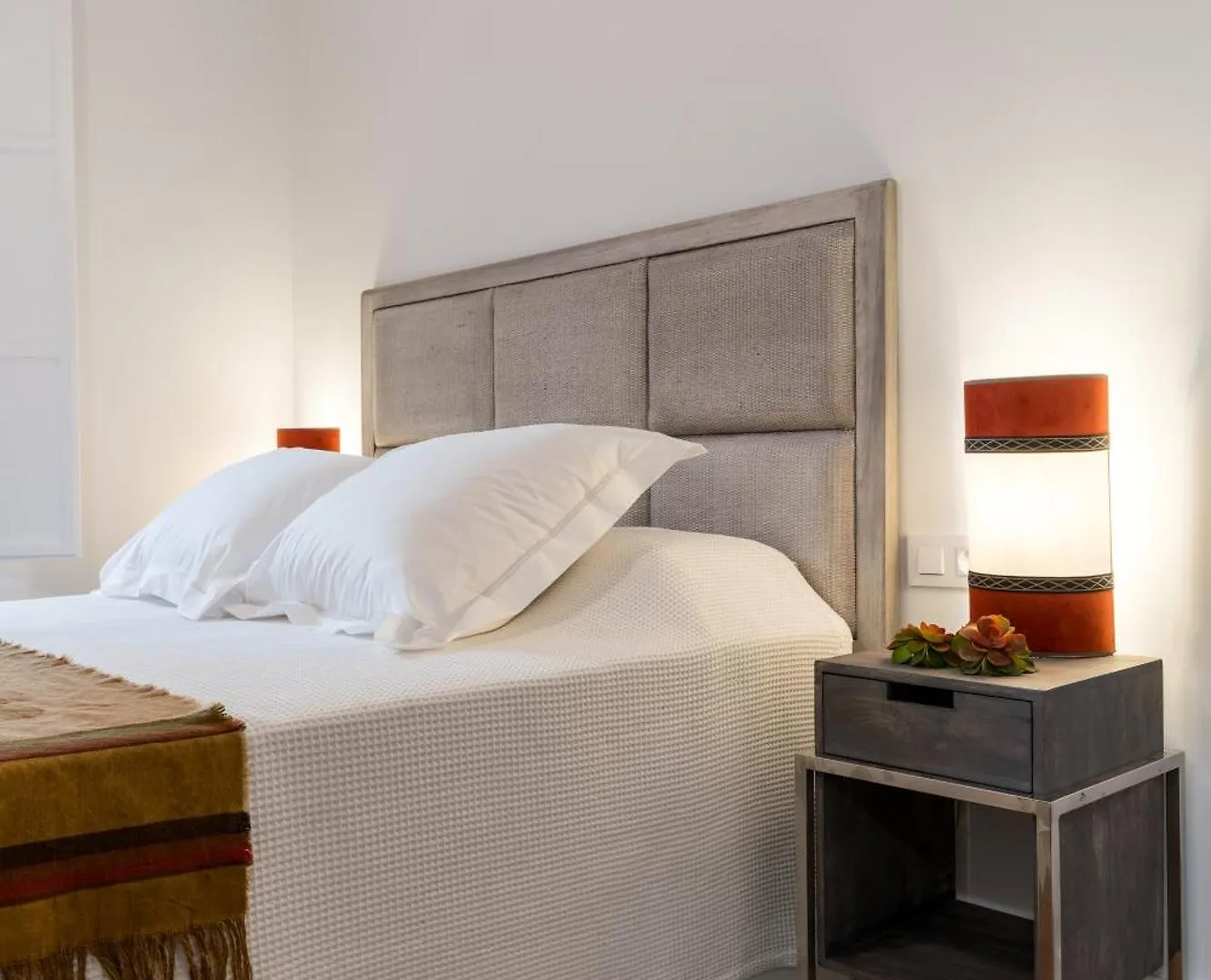 Duplex De Lujo Junto A La Catedral Terraza Privada Con Vistas A La Giralda Apartment Seville Spain