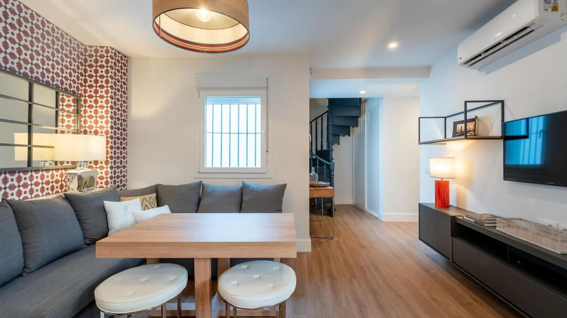 Duplex De Lujo Junto A La Catedral Terraza Privada Con Vistas A La Giralda Apartment Seville