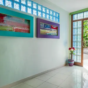 https://casa-las-caas.in-canary-islands.com